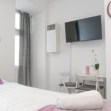 Cozy Room @ Hauptbahnhof - Well Situated & Central ウィーン エクステリア 写真